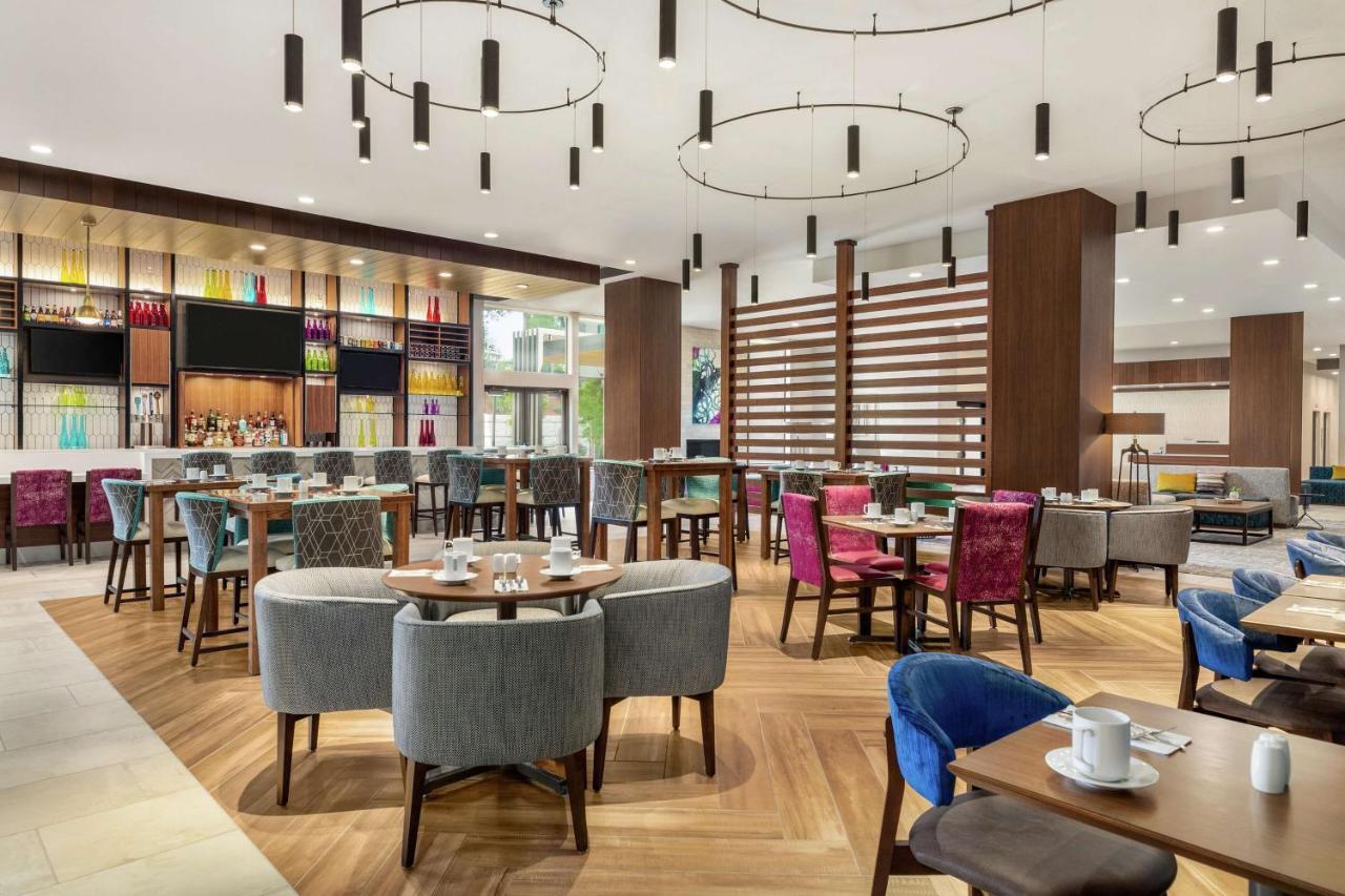 Hilton Garden Inn Seattle Airport Ситак Экстерьер фото